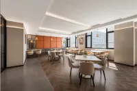 Home Selection Hotel (Urumqi Xintianrun Tianshan International Airport Branch)