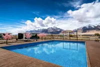Fanyin Starlight Camp, Tashkurgan - Family