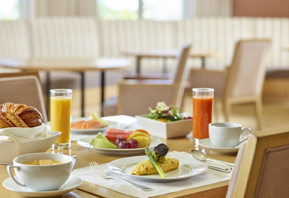 3. 제주신라호텔..