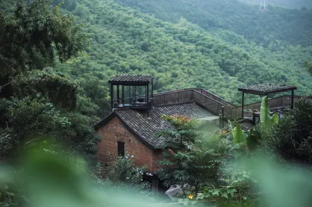 Heidian Mogan Hostel Отели рядом с достопримечательностью «History and Culture Gallery of Moganshan»