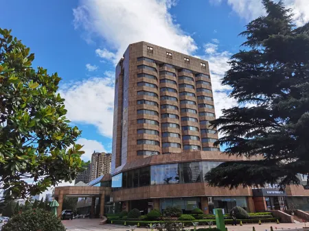 Bibo Hotel Отели рядом с достопримечательностью «Liujiawan Beachcombing Park· Rizhao»