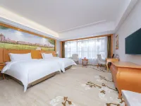 Vienna Hotel (Huangmei Store) Hotels in Huangmei