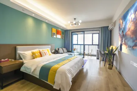 Yuanxu Apartment (Jiangmen Station Darongcheng Branch)