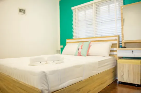 Karoon Hut Hotels near Hua Hin Night Market