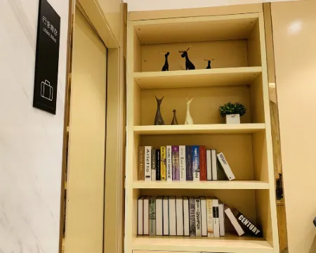 Zhiying Star Selected Hotel (Beijing Road Pedestrian Street - Sun Yat-sen Memorial Hospital Branch) Избранное Photos