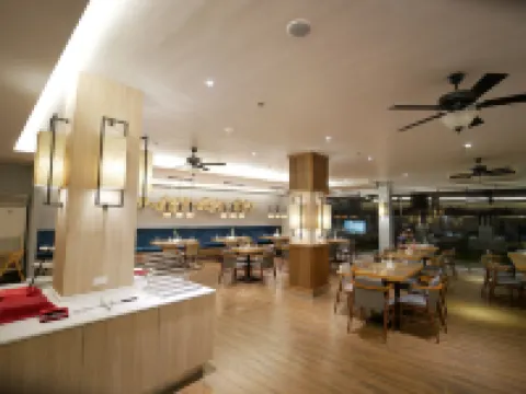 ブルー ロータス ホテル ダバオ ダバオのホテル