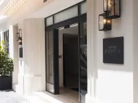 Hotel Eiffel Blomet Hotels near 16th arr.