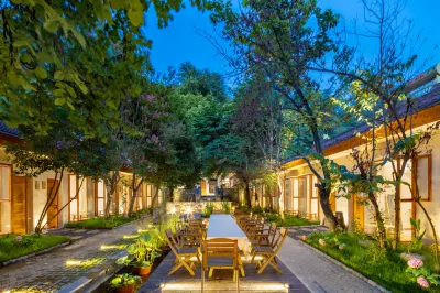 Fang‘s Rose Garden Inn 황삼림 공원 진링량 삼림 관광 관리처 주변 호텔