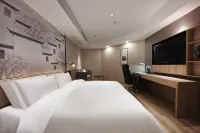 웨이둬 국제 호텔（안칭 고속철도역） 바이롄안칭/백련안경 쇼핑몰 주변 호텔