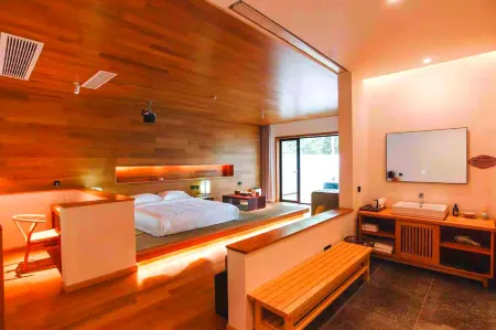 Oriental Guesthouse Отели в г. Дайин