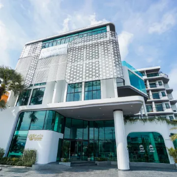Poolrada Boutique Hotel Отели рядом с достопримечательностью «Ват Си Сунтхон»