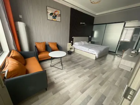 Yuqian Hotel Отели в г. Сишуй