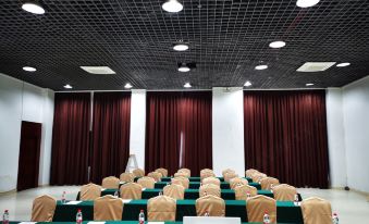 Floral Hotel · YunFu City King Royal Hotel