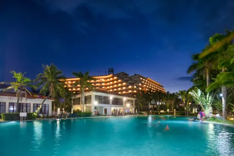West Coast Resort