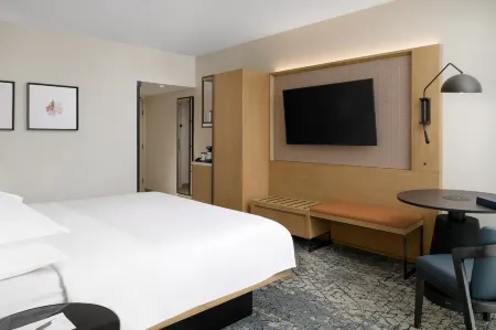 Sheraton Park Hotel at The Anaheim Resort