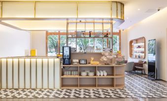 Shanghai Songjiang Sheshan LanOuShangPin Hotel