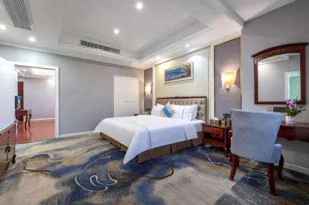 Yuzhou Hotel Отели рядом с достопримечательностью «Hejiang Attic»