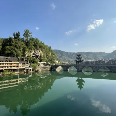 Shanshuitan Inn Hotels near Ancient Roadway