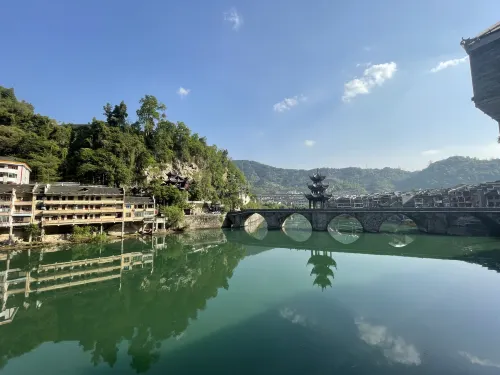 Shanshuitan Inn