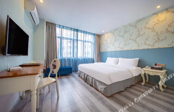 金府温泉酒店（安順西站萬象旅遊城店）