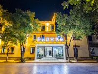 Yunxiang Rongyisu B&B Hotels in Chuxiong City