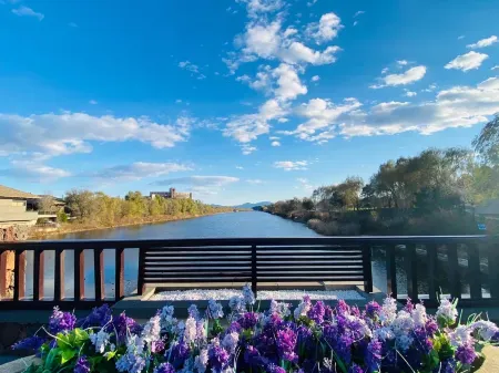 Junshan Holiday Hotel Отели рядом с достопримечательностью «Rose Garden»