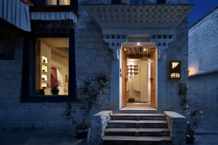 Jiangsu Guyi Hotel (Jokhang Temple Barkhor Street)