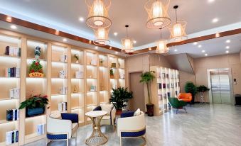 Ruit Hotel (Baixian Square Polka Branch)