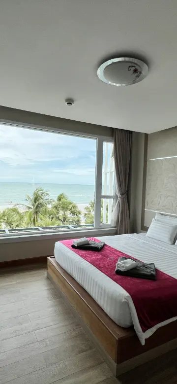 ห้องสวีทผู้บริหารวิวทะเลเต็มรูปแบบ