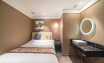 Kending ·Guanmei Hotel (Nanjing Xinjekou Financial Center Central Mall)