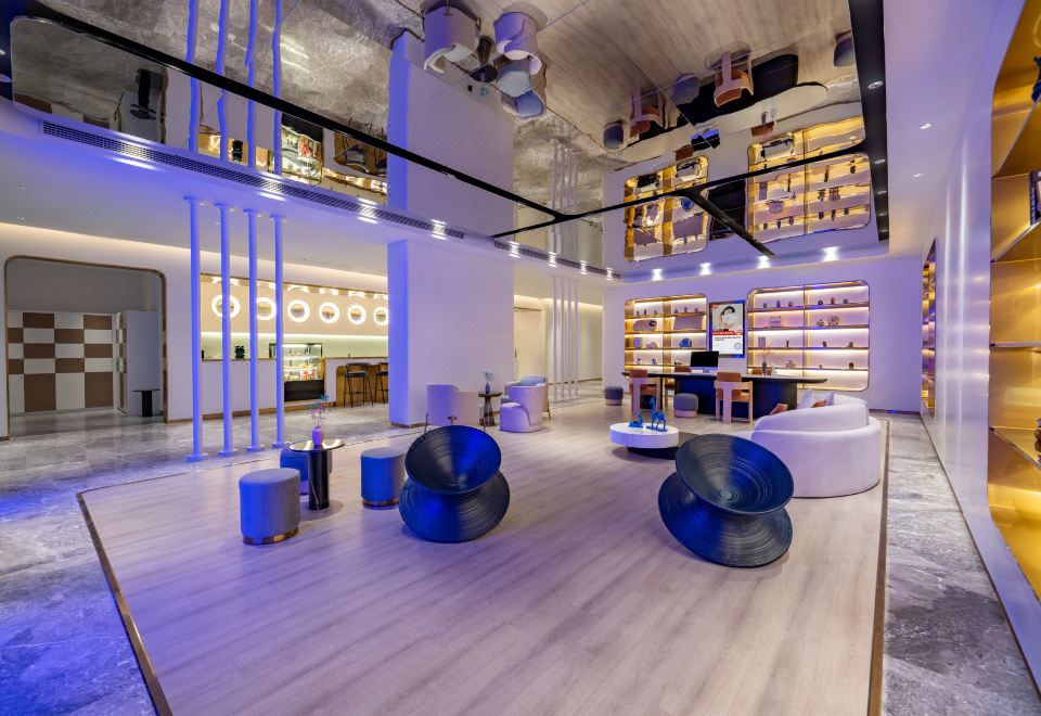 1. 다롄 화난 광장..