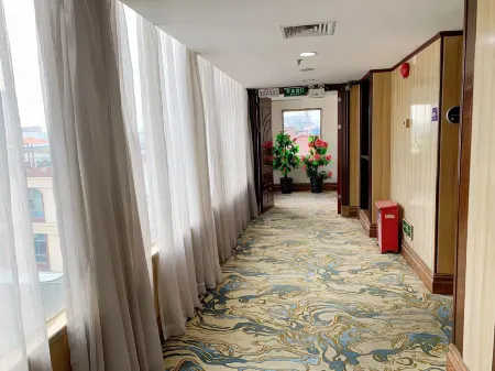 Tian Tian Star Hotel Отели рядом со станцией Zhangmutou Railway Station