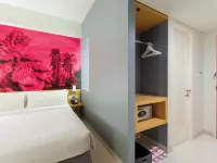 Favehotel Solo Baru Hotels in Grogol