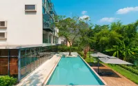 MeTown Resort (Yangshuo Ten-Mile Gallery Yulong River Branch) - Strand