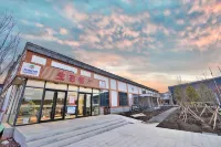 Liangtian Baishi Resort Hotels in Longjing