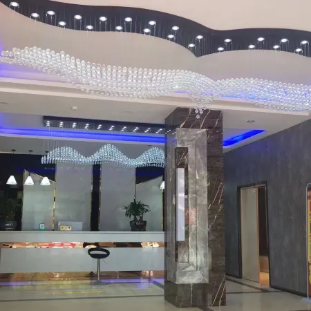 Junyi Qinglong Hotel