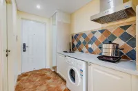 East Dai Hehai Tianyi Apartment