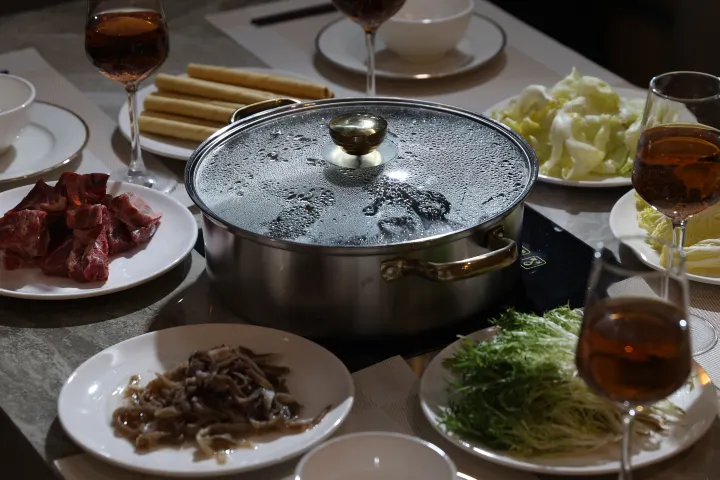 Beijing Jialai hotel apartment (Galaxy SOHO Chaoyangmen subway station) Zimmer Photos