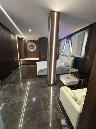 Junan County Qiangwei Homestay Отели в г. Цзюйнань