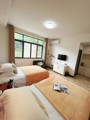Huangshan Meixi Chinese Inn (Huangshan Scenic Area Tangkounandamen) Отели рядом с достопримечательностью «Коулун»