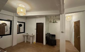 Thai Siwilai Hostel By TCD
