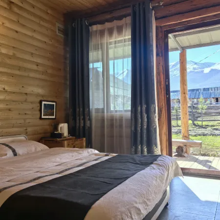 Baihaba Houjie Xiaoyuan Homestay