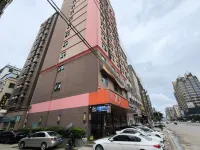 UMB E-sports Apartment