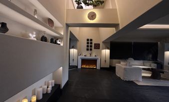 Chengdu Cloud Hotel (Hongxing Bridge Metro Station Branch)