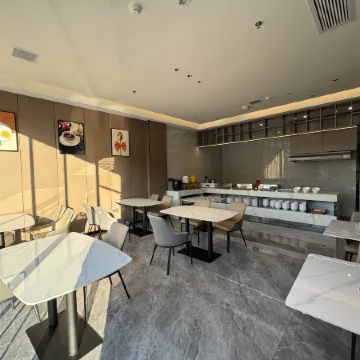 Jiangyue International Smart Hotel (Jinping)