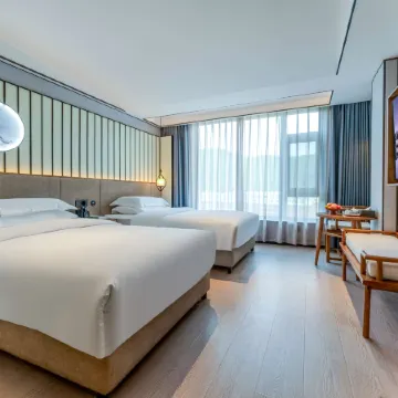 Yan'an Yichuan Moshang Light Residence Hotel