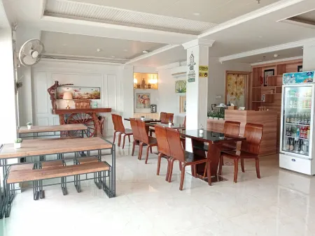 Qi Xiang Business Inn Отели в г. Набунчеран