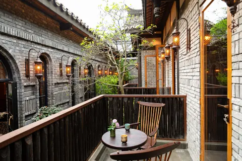 Chengdu Chuanjia Courtyard House (Kuanzhaixiangzi Alleys Jingxiangzi)
