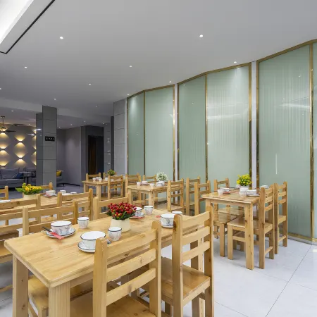 VALATOMS Fanlatu Hotel (Mianyang High-Speed Railway Station Municipal Government)