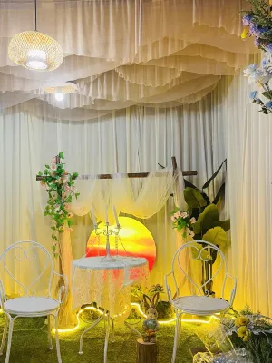 Orange Waiting for the Wind, Waiting for You Homestay